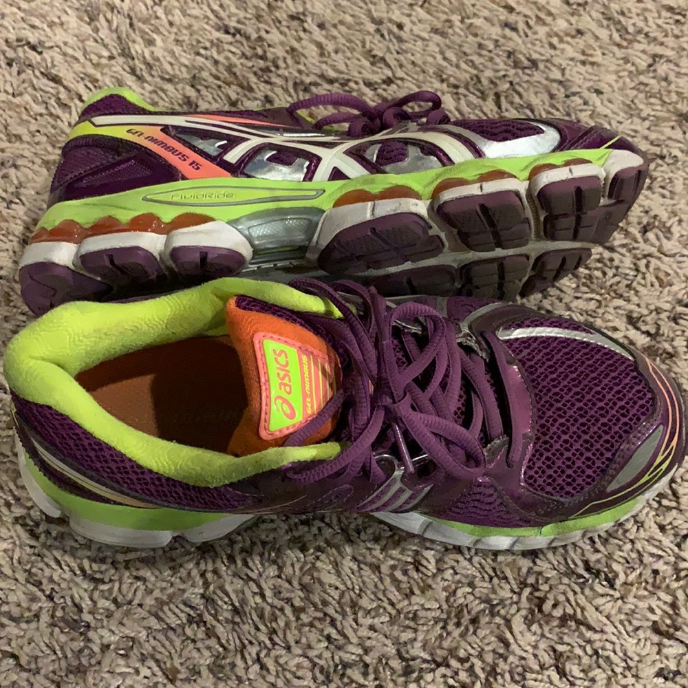 Asics size 7 running shoes